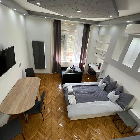 Szechenyi Apartman Mişcolţ Exterior foto
