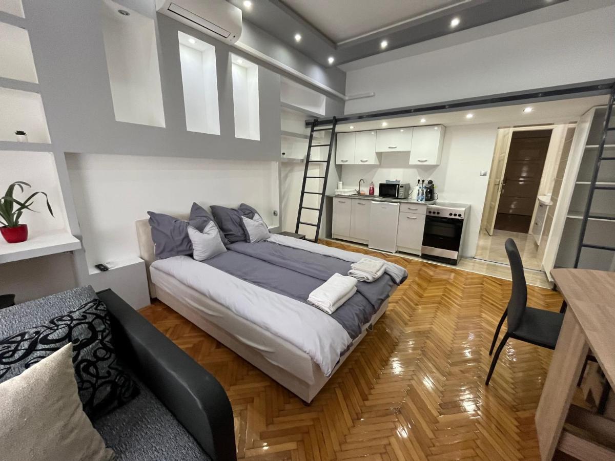 Szechenyi Apartman Mişcolţ Exterior foto