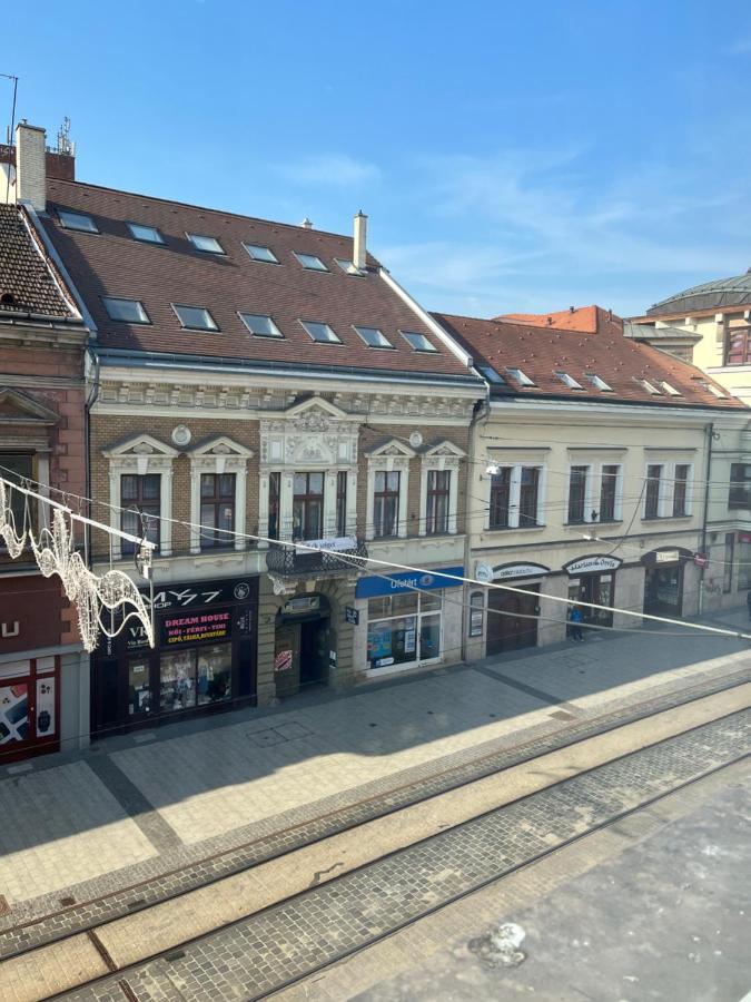 Szechenyi Apartman Mişcolţ Exterior foto