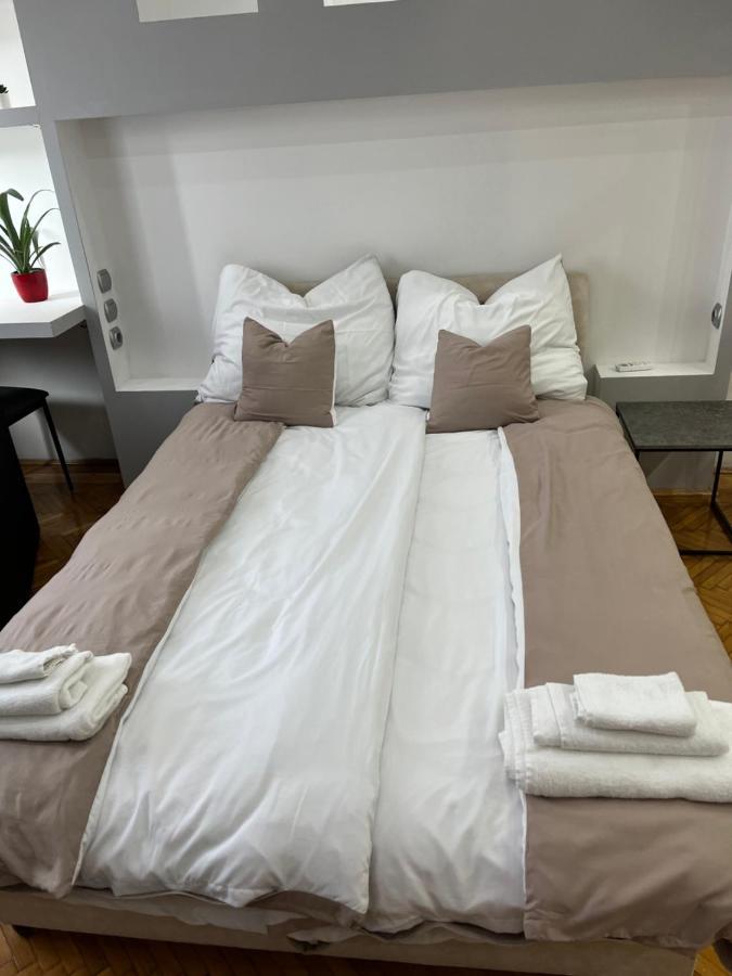 Szechenyi Apartman Mişcolţ Exterior foto